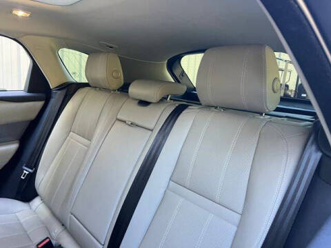 2018 Land Rover Range Rover Velar D180 S