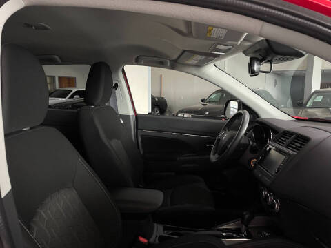 2024 Mitsubishi Outlander Sport ES