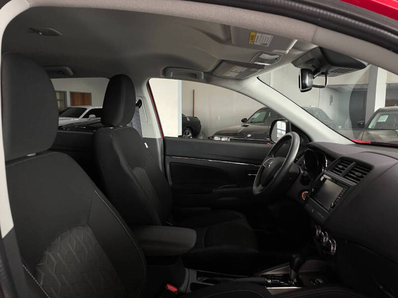 2024 Mitsubishi Outlander Sport ES