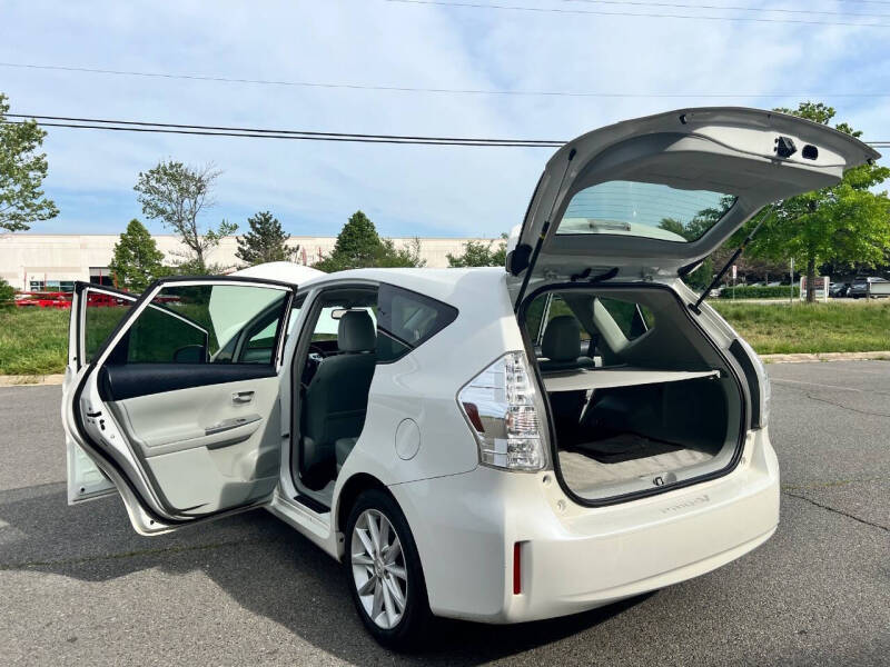 2012 Toyota Prius v Five