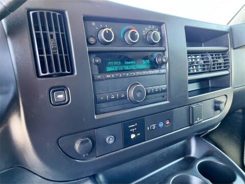 2023 Chevrolet Express 2500