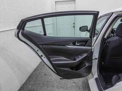 2017 Nissan Maxima