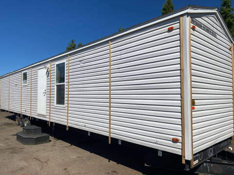 2017 Friends 48’ X 8’ Modular Home