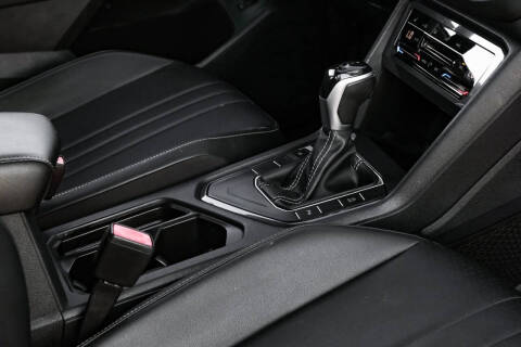 2022 Volkswagen Tiguan SE R-Line Black