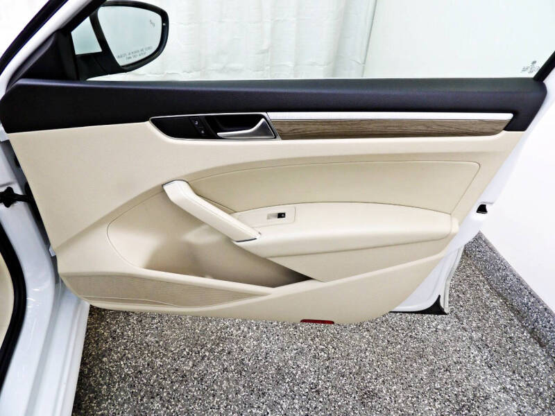 2018 Volkswagen Passat 2.0T SE