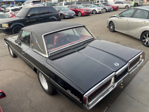 1965 Ford Thunderbird