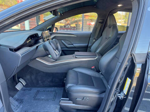 2023 Tesla Model X Standard Range
