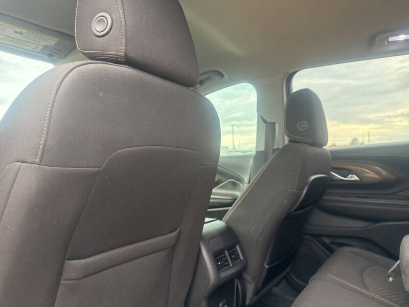 2020 GMC Terrain SLE