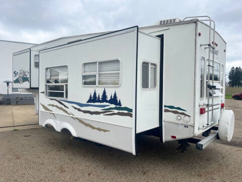 2005 Forest River WILDCAT CAMPER