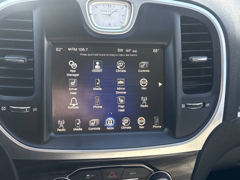 2015 Chrysler 300 Limited