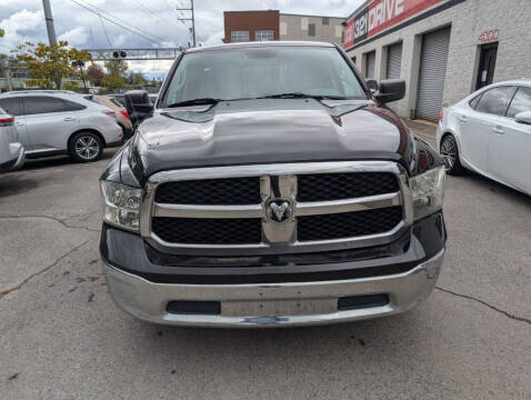 2017 RAM 1500 SLT
