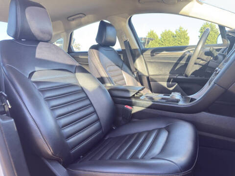 2020 Ford Fusion SEL