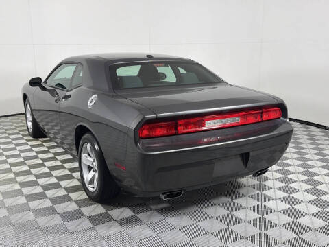 2013 Dodge Challenger SXT