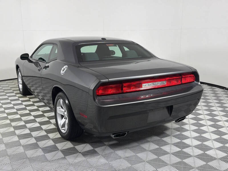 2013 Dodge Challenger SXT