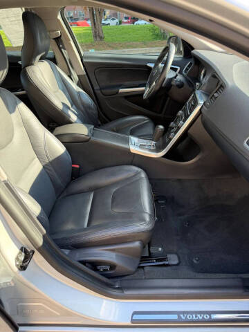 2012 Volvo S60 T5