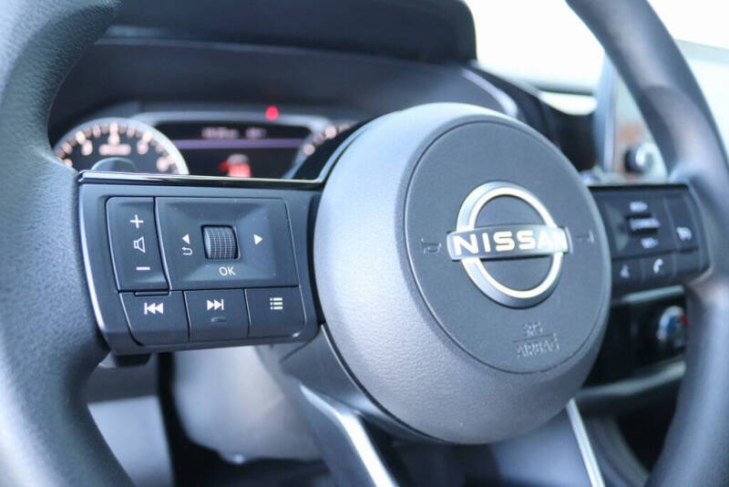 2022 Nissan Pathfinder S