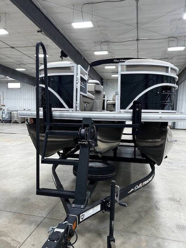 2024 Sun Tracker Sportfish 22 XP3