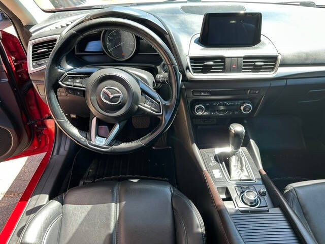 2018 Mazda MAZDA3 Touring