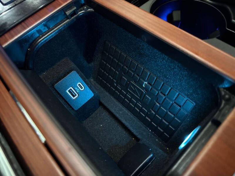 2022 Lincoln Navigator L Reserve