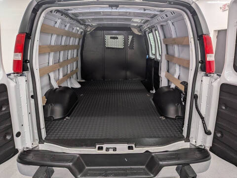2025 GMC Savana 2500