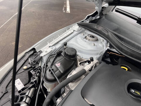 2018 Infiniti QX30 Premium