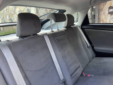 2013 Toyota Prius Three