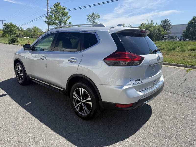 2017 Nissan Rogue SL