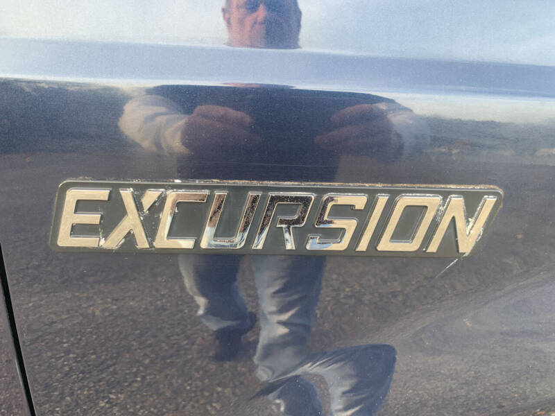 2004 Ford Excursion XLT