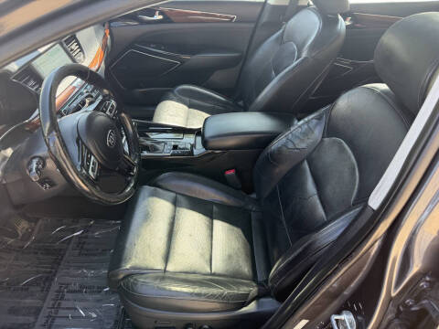 2017 Kia Cadenza Premium