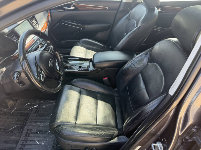 2017 Kia Cadenza Premium