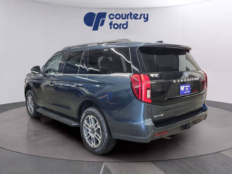 2026 Ford Expedition Active