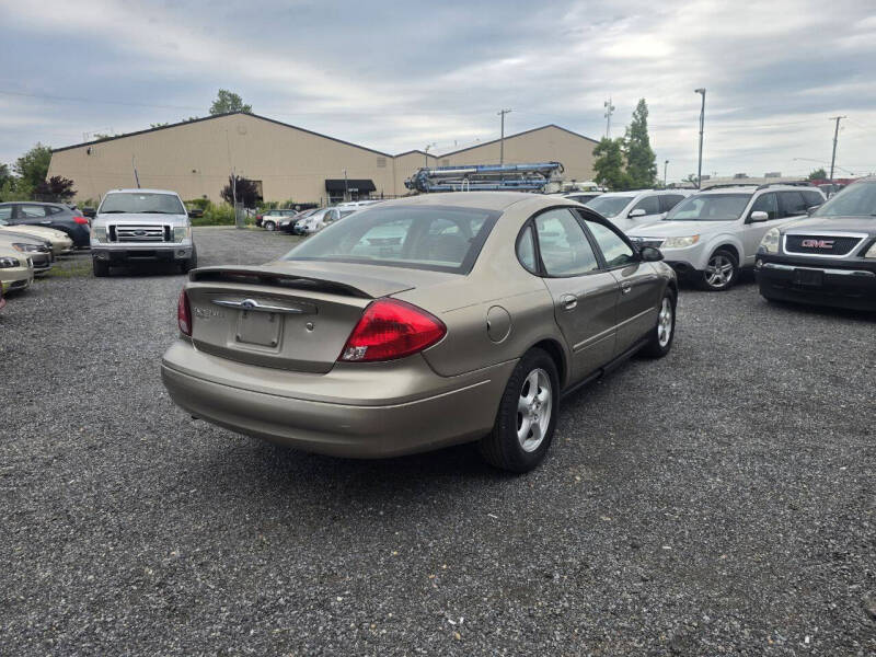 2003 Ford Taurus SES