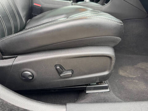 2023 Chrysler 300 S V6