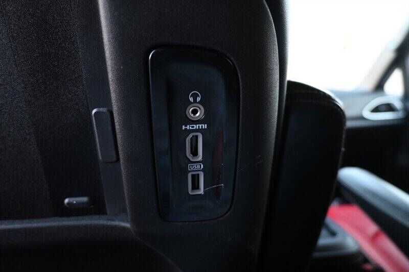 2020 Chrysler Pacifica Hybrid Limited Red S