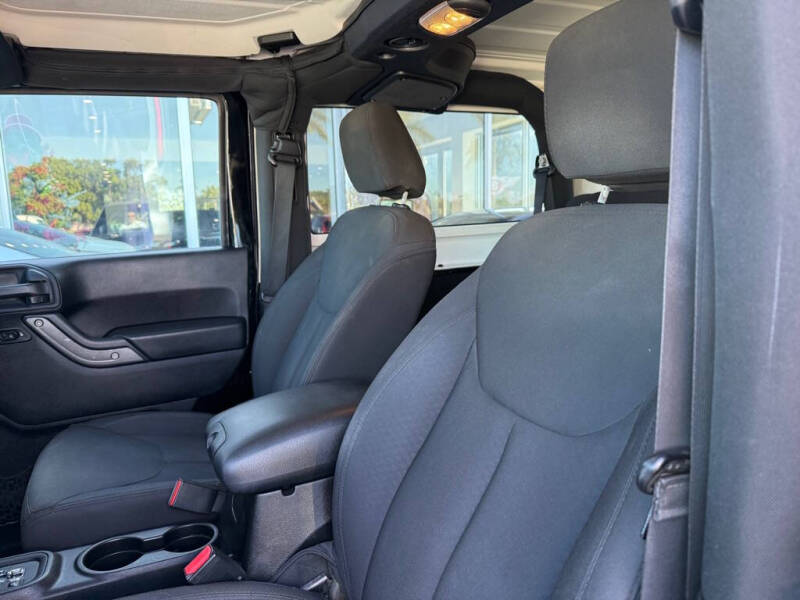 2015 Jeep Wrangler Sport