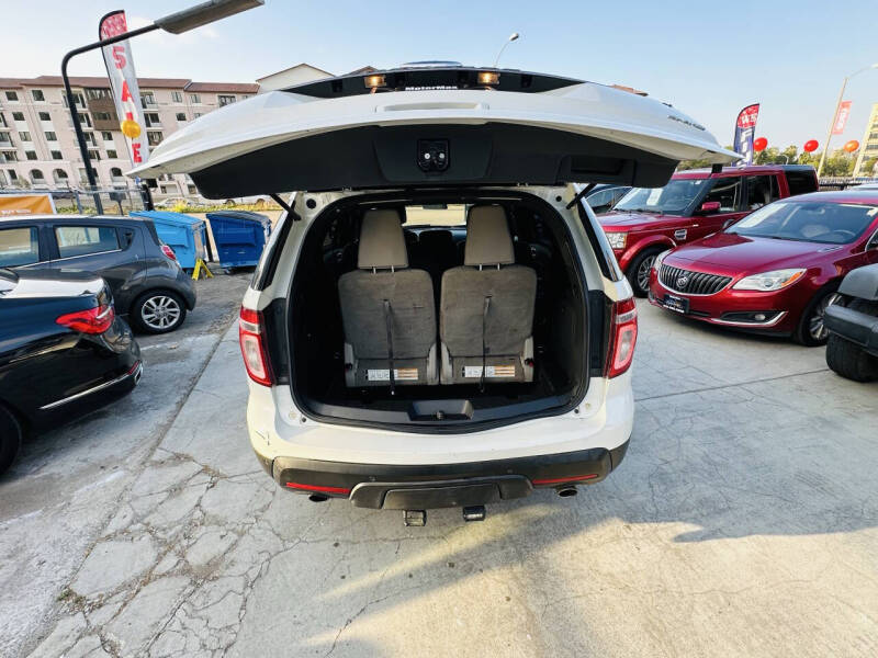 2012 Ford Explorer
