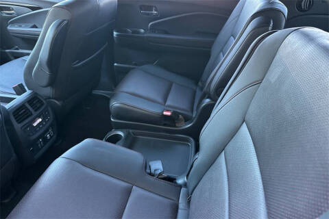 2022 Honda Pilot Black Edition