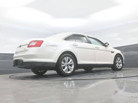 2011 Ford Taurus SEL