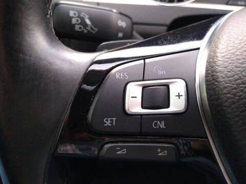 2016 Volkswagen Golf TSI S