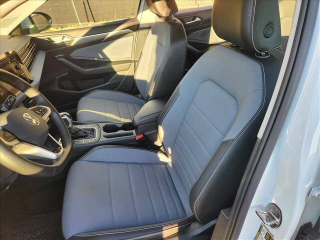 2025 Volkswagen Jetta SE