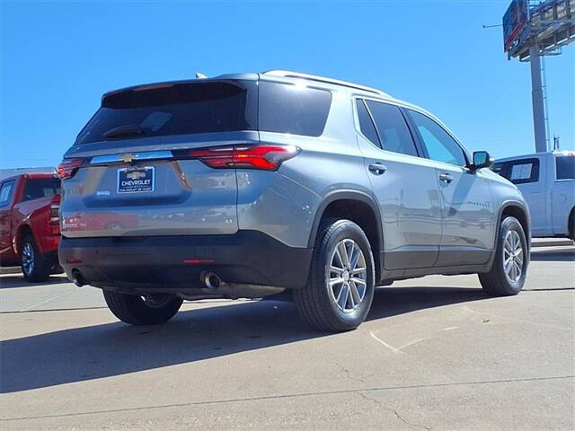 2023 Chevrolet Traverse LT Cloth