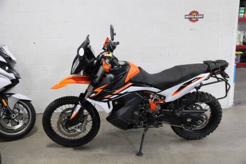 2022 KTM 890 ADVENT