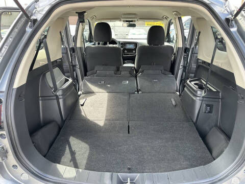 2020 Mitsubishi Outlander ES