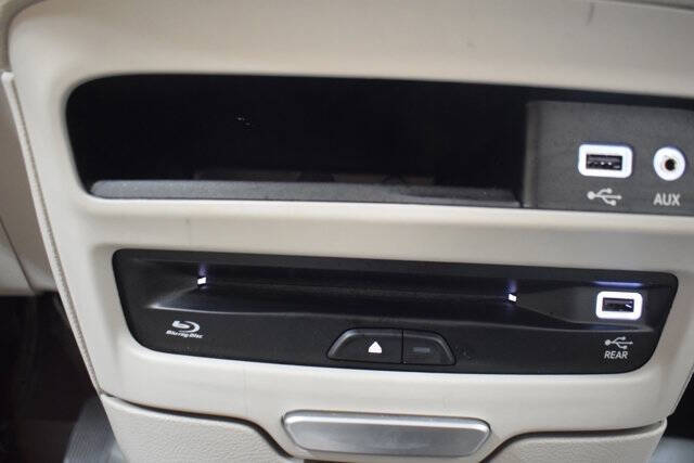 2017 Chrysler Pacifica Hybrid Platinum