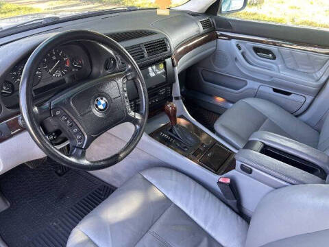 2000 BMW 7 Series