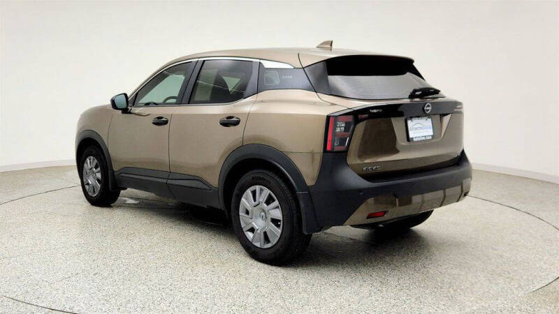 2025 Nissan Kicks S