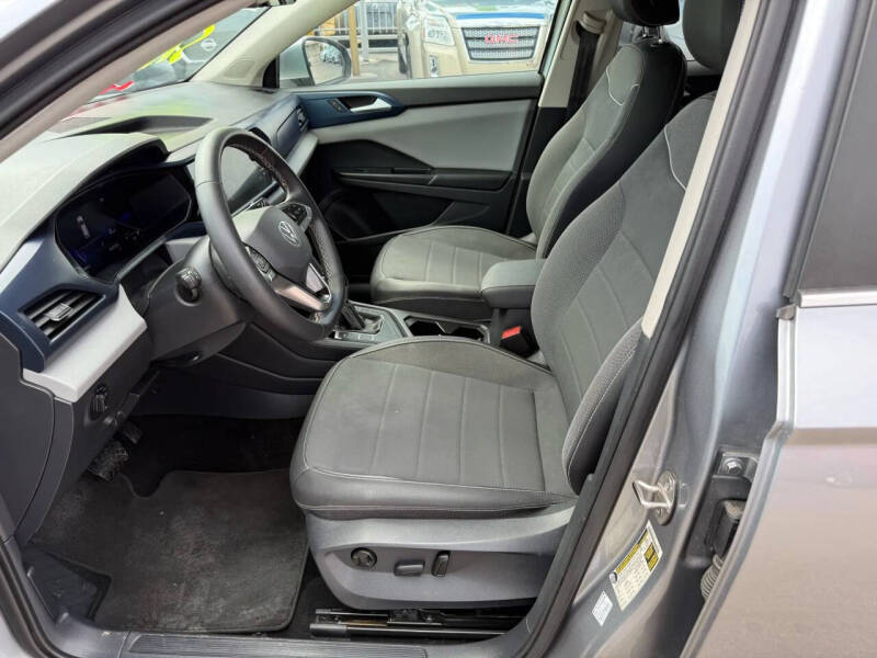 2023 Volkswagen Taos SE