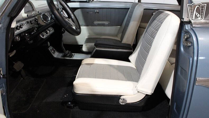 1954 Ford Crestline