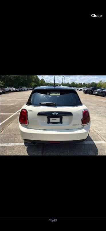 2017 MINI Hardtop 4 Door Cooper