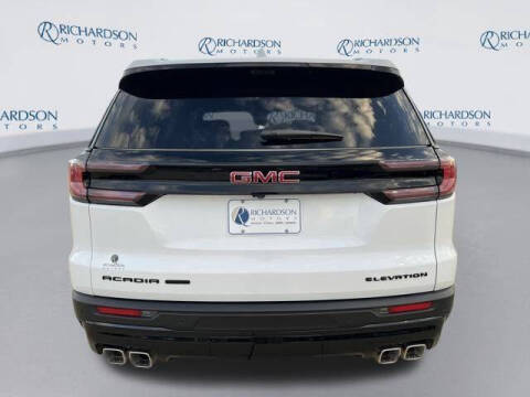2026 GMC Acadia Elevation